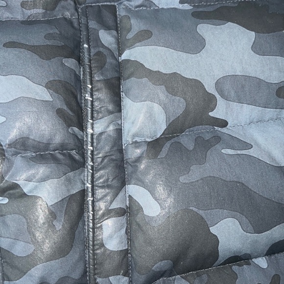 Mens Moncler Coat - Picture 5 of 11